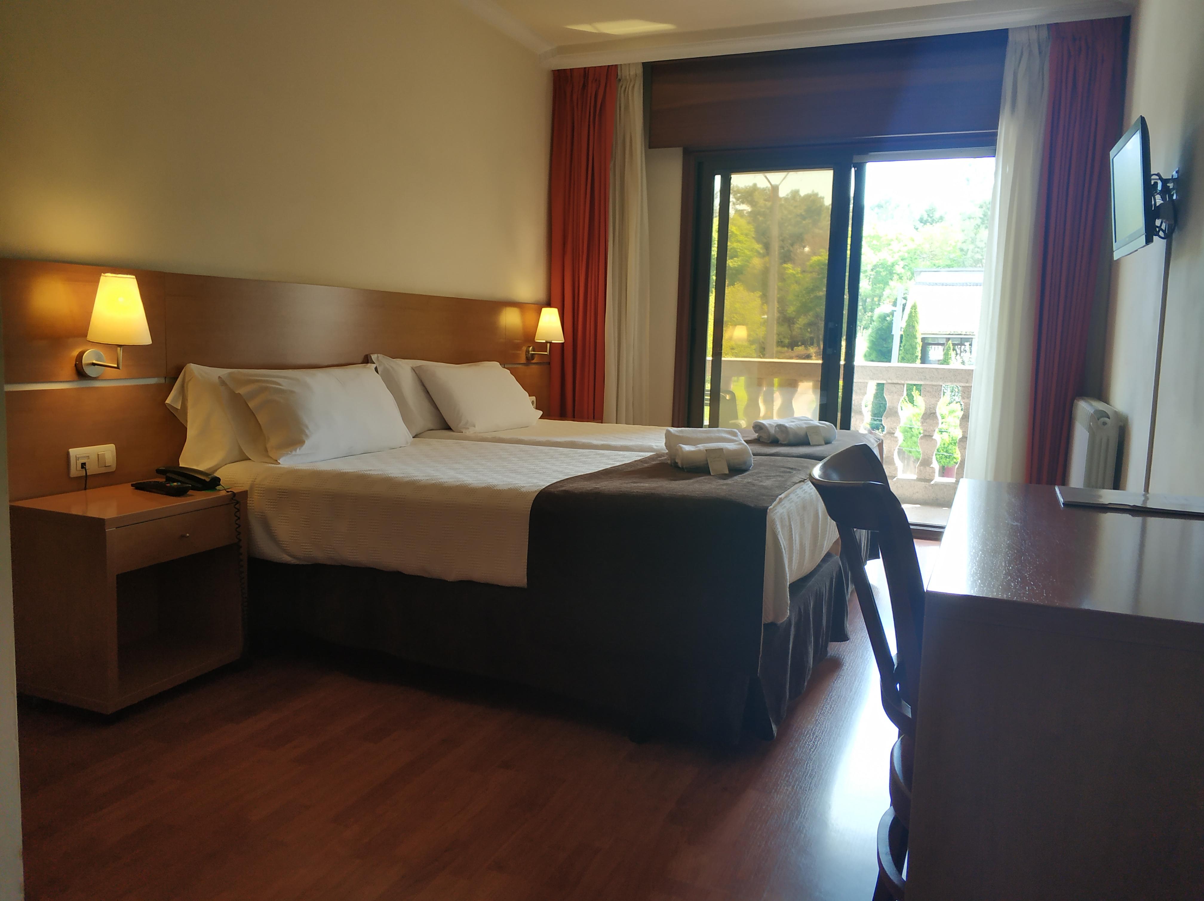 Hotel Avion By Bossh Hotels Vigo Exterior foto