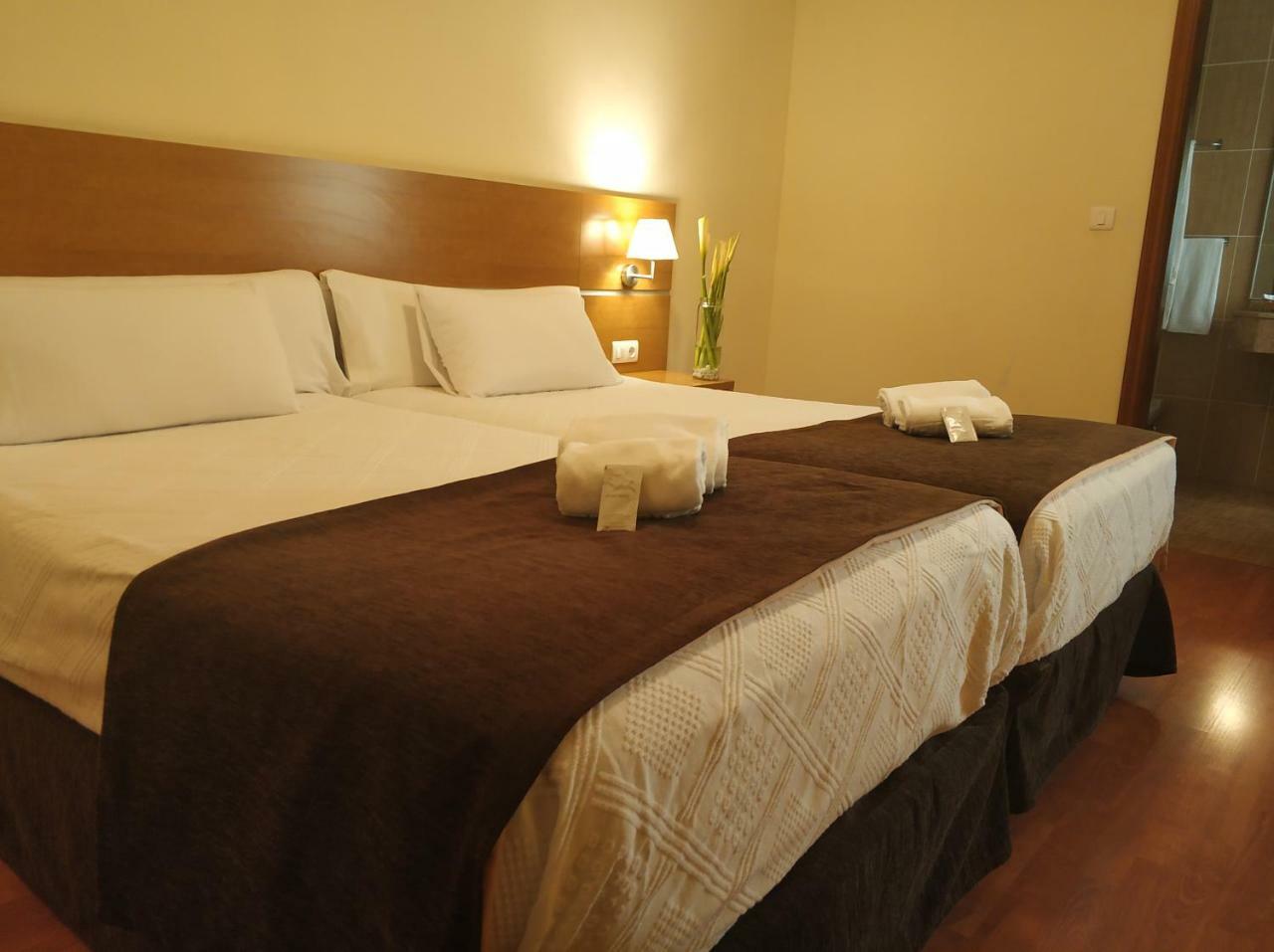 Hotel Avion By Bossh Hotels Vigo Exterior foto